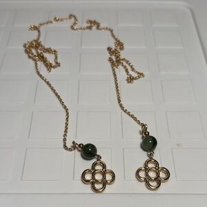 1979 Avon Long Lariat Asian Style Jade Bead Necklace